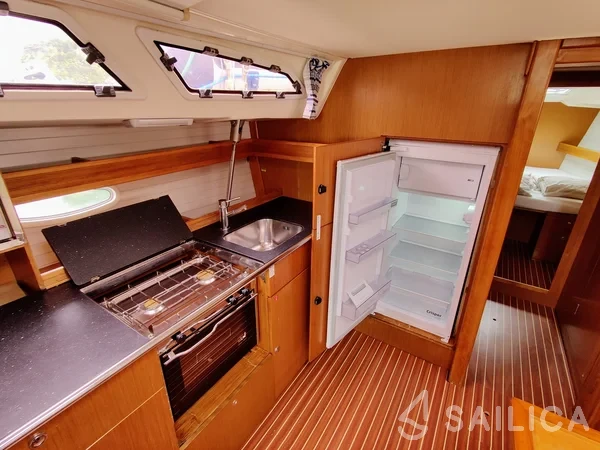 Bavaria 47 Cruiser - Yacht Charter Sailica