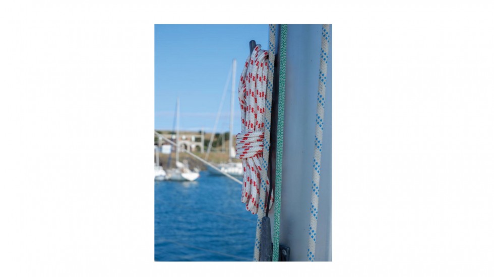 Oceanis 50 - Yacht Charter Sailica