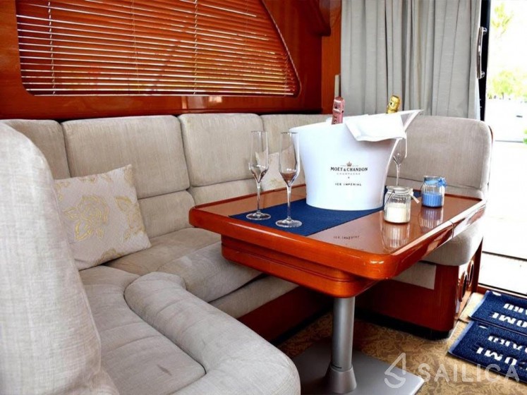 Antares 13 - Yacht Charter Sailica