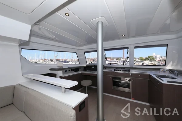 Bali Catspace - Yacht Charter Sailica