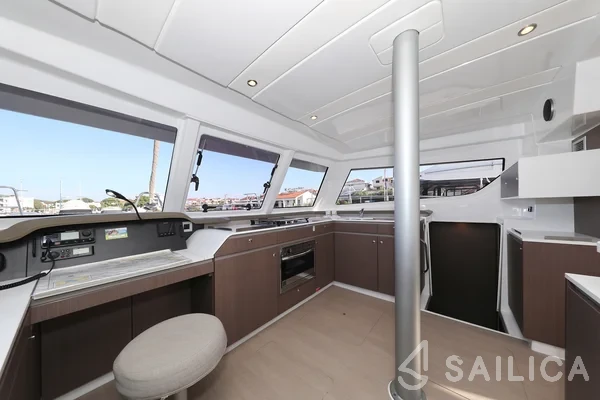 Bali Catspace - Yacht Charter Sailica