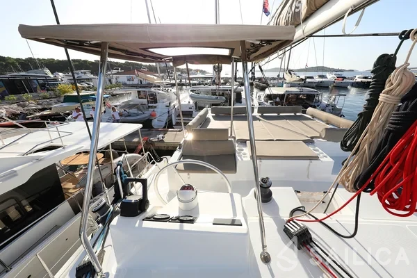 Bali Catspace - Yacht Charter Sailica