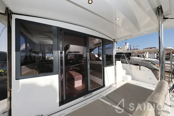 Bali Catspace - Yacht Charter Sailica