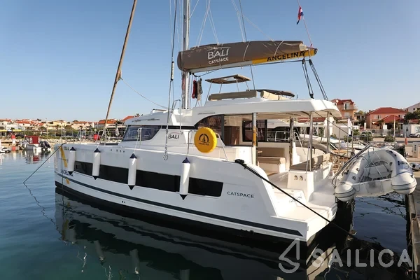 Bali Catspace - Yacht Charter Sailica