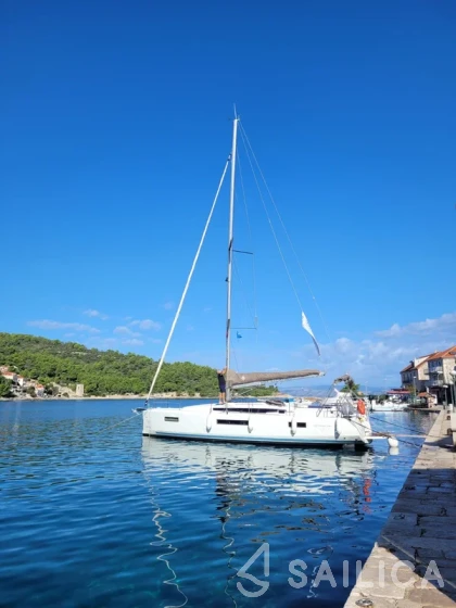 Sun Odyssey 440 - Yacht Charter Sailica