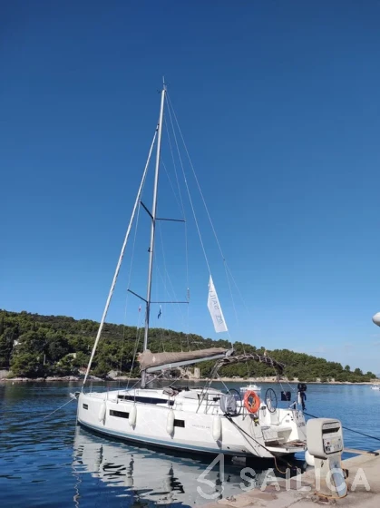 Sun Odyssey 440 - Yacht Charter Sailica
