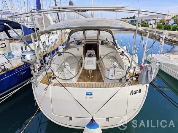 Bavaria 37 Cruiser - Photo #15 Bavaria 37 Cruiser - Yacht Charter Sailica