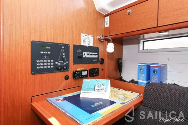 Bavaria 37 Cruiser - Yacht Charter Sailica