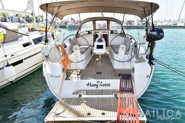 Bavaria 37 Cruiser - Yacht Charter Sailica