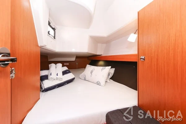 Bavaria 37 Cruiser - Yacht Charter Sailica