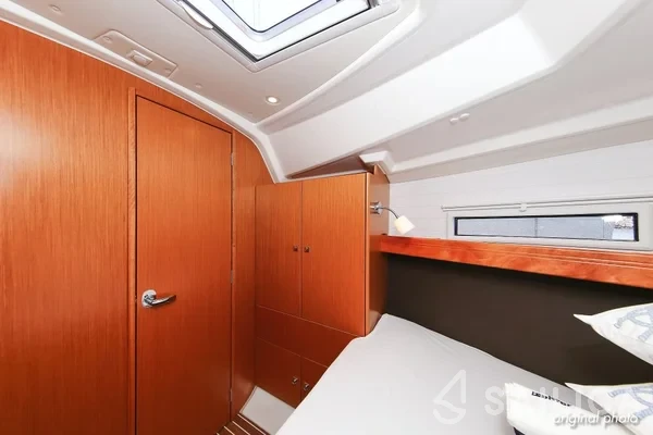 Bavaria 37 Cruiser - Yacht Charter Sailica