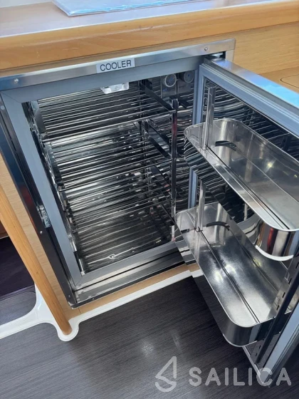 Lagoon 421 - Yacht Charter Sailica