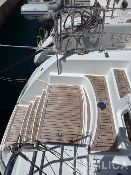 Lagoon 421 - Yacht Charter Sailica