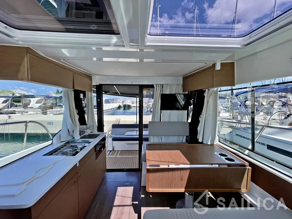 Merry Fisher 1095 - Yacht Charter Sailica