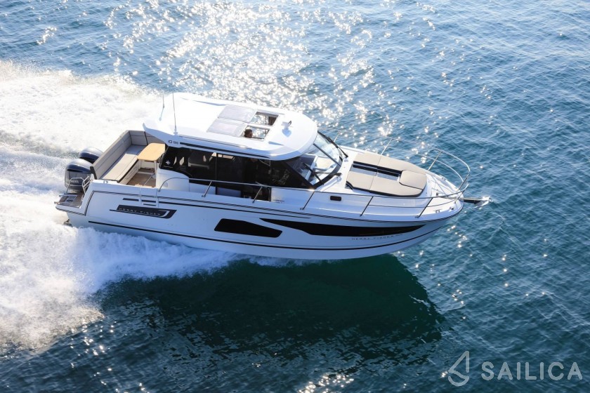 Merry Fisher 1095 - Yacht Charter Sailica