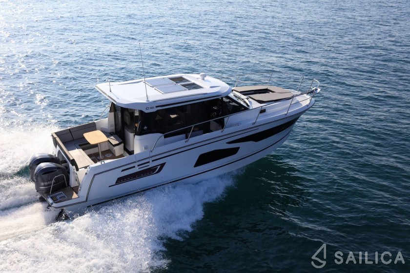 Merry Fisher 1095 - Yacht Charter Sailica
