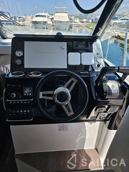 Merry Fisher 1095 - Yacht Charter Sailica
