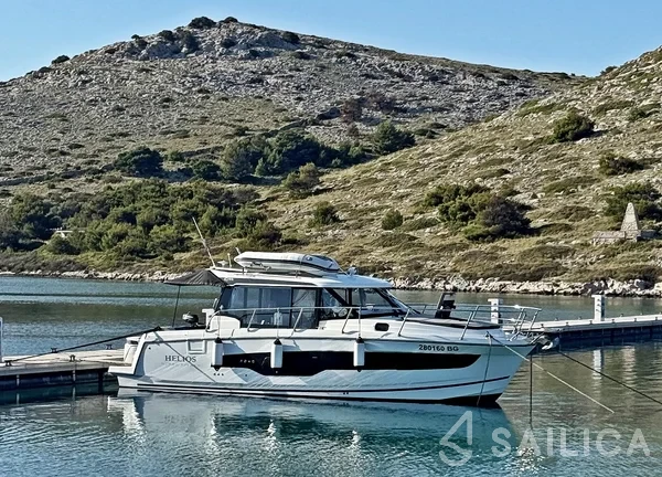 Merry Fisher 1095 - Yacht Charter Sailica