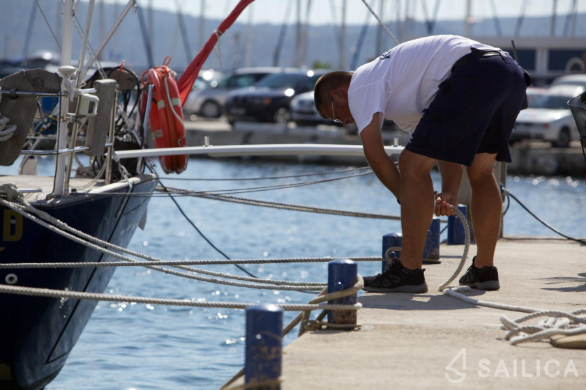 Hanse 385 - Yacht Charter Sailica