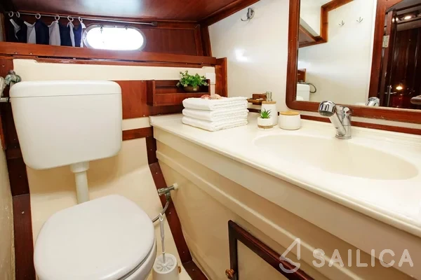 Gulet - Yacht Charter Sailica