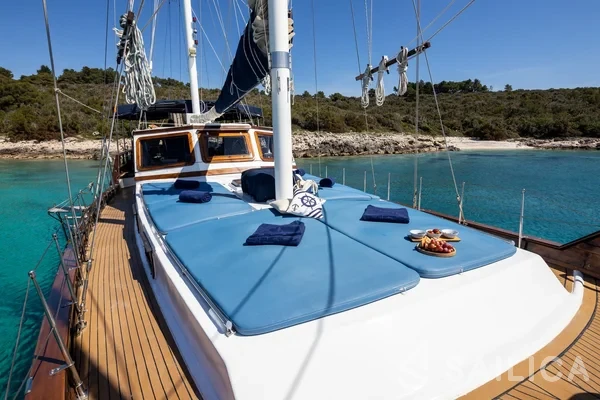 Gulet - Yacht Charter Sailica