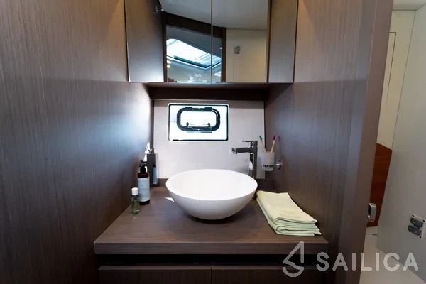 Gran Turismo 41 - Yacht Charter Sailica