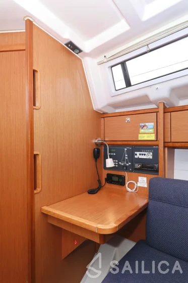 Bavaria 33 Cruiser - Yacht Charter Sailica