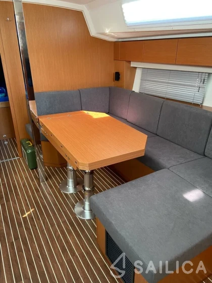 Bavaria C42 - Yacht Charter Sailica