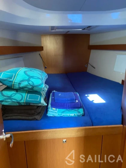 Bavaria C42 - Yacht Charter Sailica