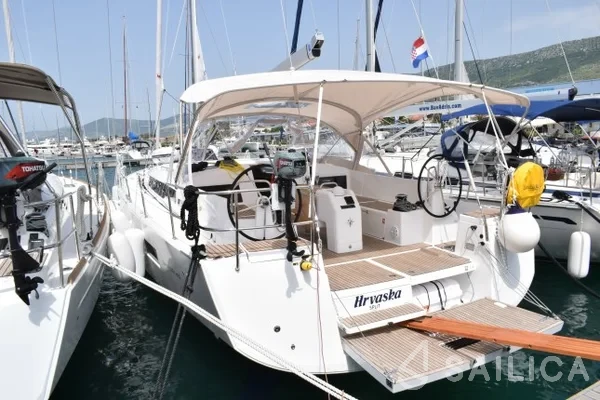 Sun Odyssey 490 - Yacht Charter Sailica