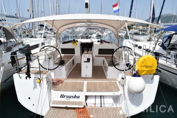 Sun Odyssey 490 - Yacht Charter Sailica