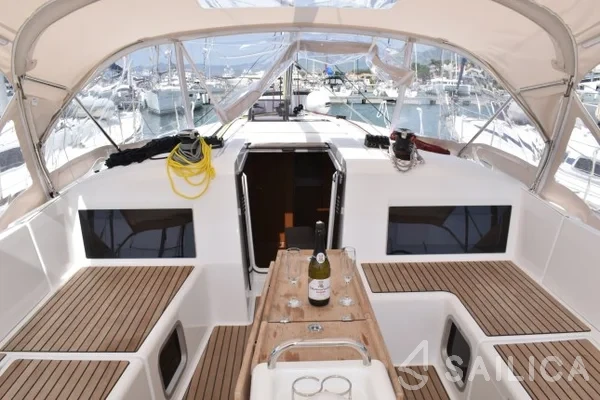 Sun Odyssey 490 - Yacht Charter Sailica