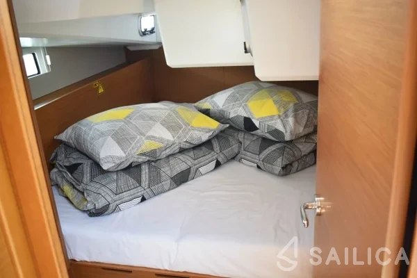 Sun Odyssey 490 - Yacht Charter Sailica