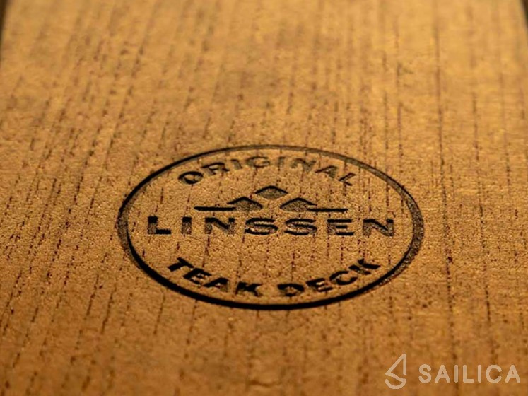 Linssen 35 SL - Yacht Charter Sailica