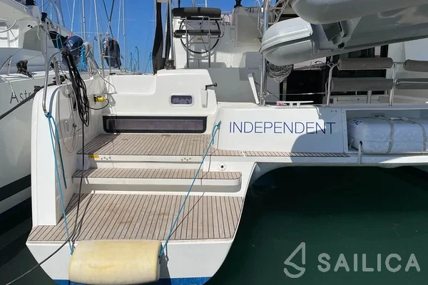 Lagoon 42 - Yacht Charter Sailica