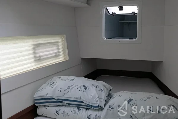 Lagoon 42 - Yacht Charter Sailica