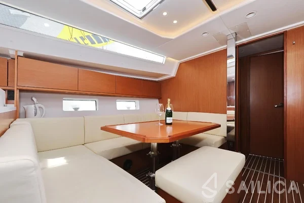 Bavaria C45 Holiday - Yacht Charter Sailica