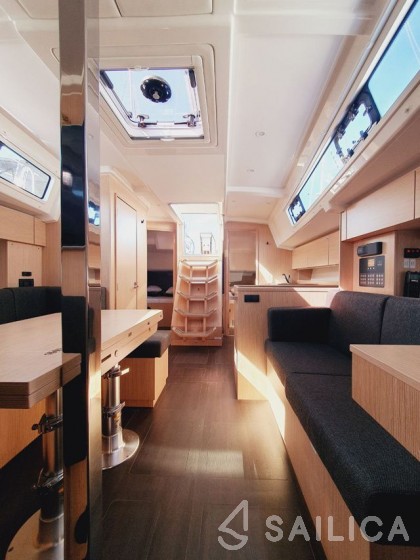 Bavaria C38 - Yacht Charter Sailica