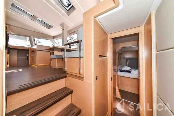 Nautitech 46 Fly - Yacht Charter Sailica