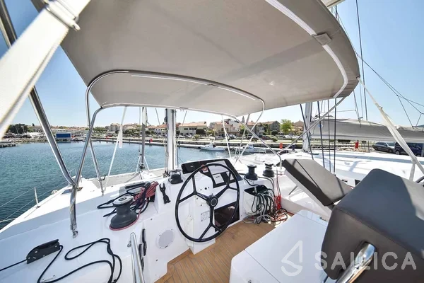 Nautitech 46 Fly - Yacht Charter Sailica