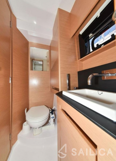 Nautitech 46 Fly - Yacht Charter Sailica