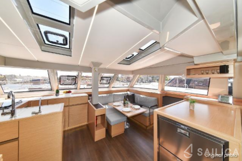 Nautitech 46 Fly - Yacht Charter Sailica