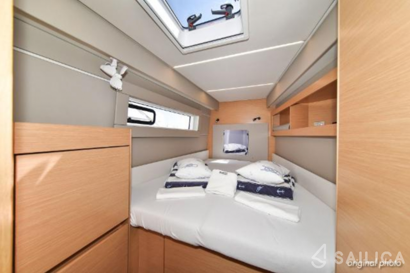 Nautitech 46 Fly - Yacht Charter Sailica