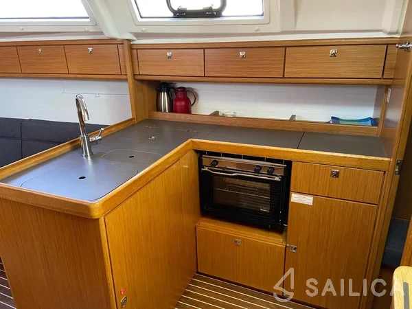 Bavaria 37 Cruiser - Yacht Charter Sailica