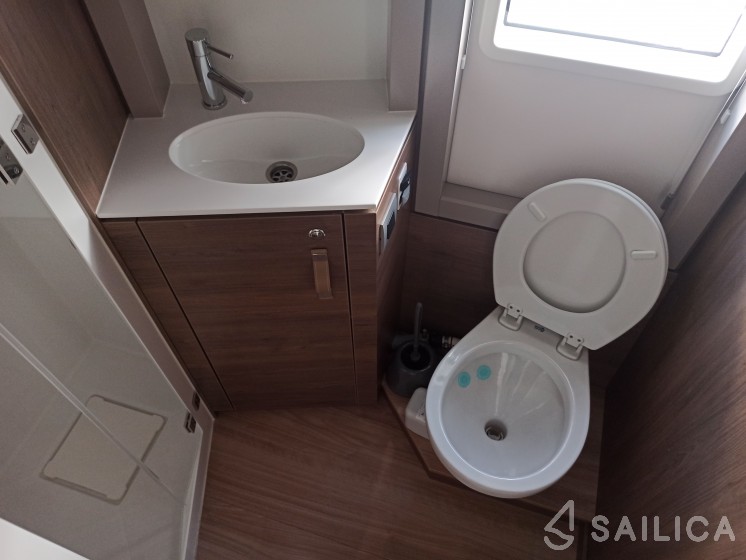 Bali 4.4 - Yacht Charter Sailica