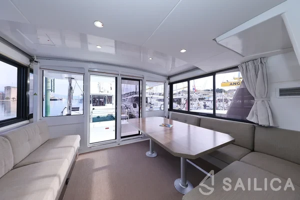 Bali 4.4 - Yacht Charter Sailica