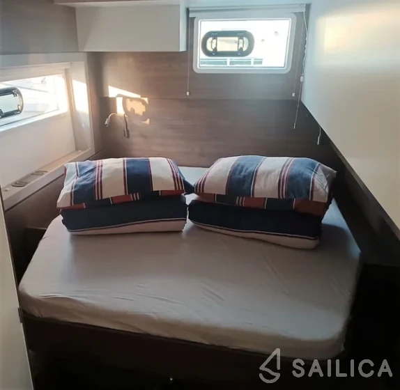 Bali 4.4 - Yacht Charter Sailica