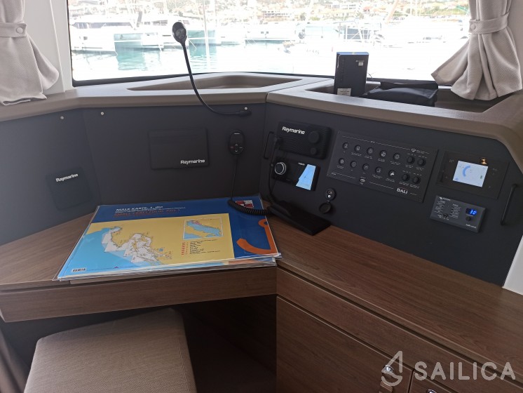 Bali 4.4 - Yacht Charter Sailica
