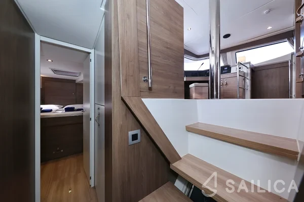 Bali 4.4 - Yacht Charter Sailica