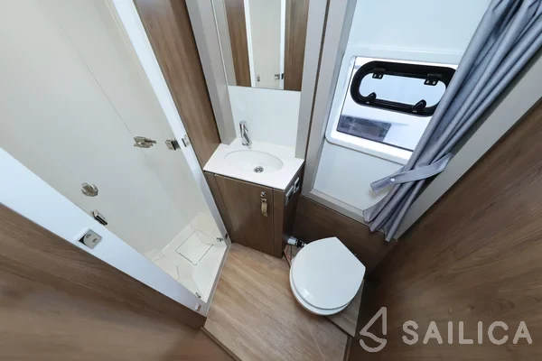 Bali 4.4 - Yacht Charter Sailica